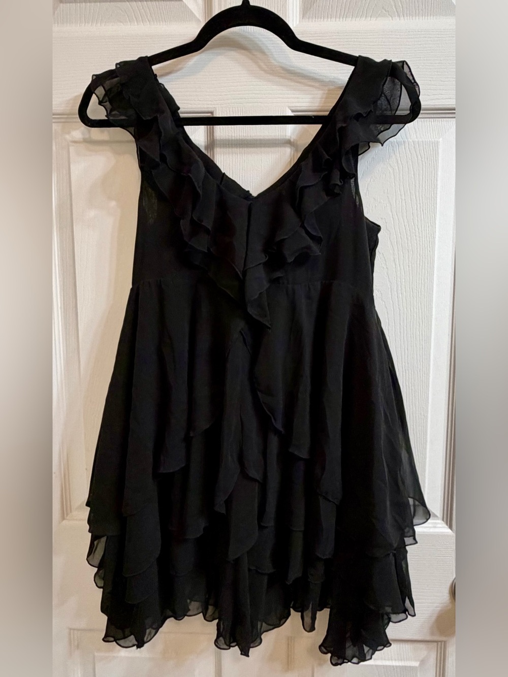 Women’s H&M Black Ruffle Babydoll V-Neck Dress